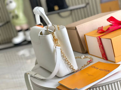 Louis Vuitton Capucines MM White Flower Strap - 31.5 x 20 x 11 cm