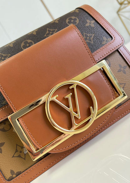 Louis Vuitton Dauphine Bag 25cm M46537